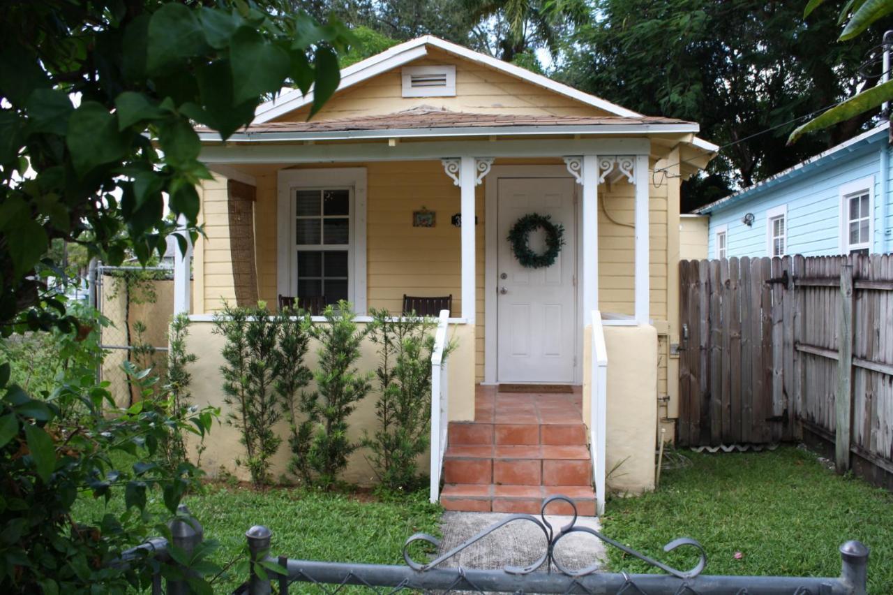 Key West Style Historic Home In Coconut Grove Florida The Yellow House Miami Zewnętrze zdjęcie